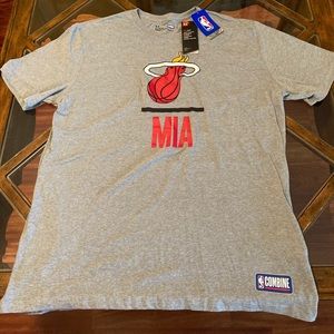 Miami Heat Under Armour NBA XL T-Shirt